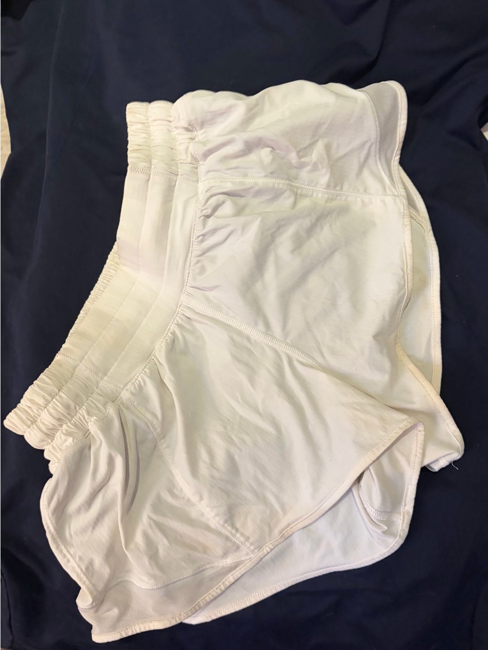lululemon athletica White Lightweight Elastic-Waist Athletic Shorts Sz 4-worn 1x